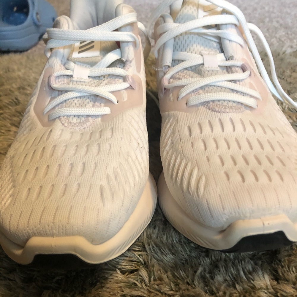 Adidas alpha bounce+ running sneakers